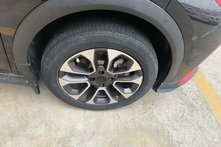 Used Dongfeng Aeolus Yixuan GS 2021 230T Automatic Zuiyao Wushu Edition Right Rear Wheel Hub