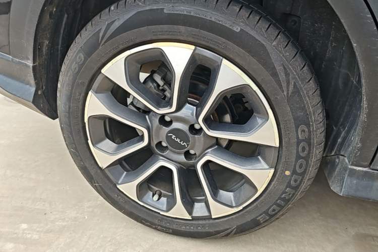 Used Dongfeng Aeolus Yixuan GS 2021 230T Automatic Zuiyao Wushu Edition Right Rear Wheel Hub