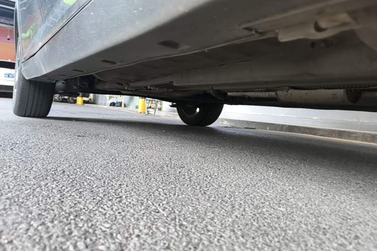 Used Dongfeng Aeolus Yixuan GS 2021 230T Automatic Star-Chasing Warrior Edition Right Side Sill