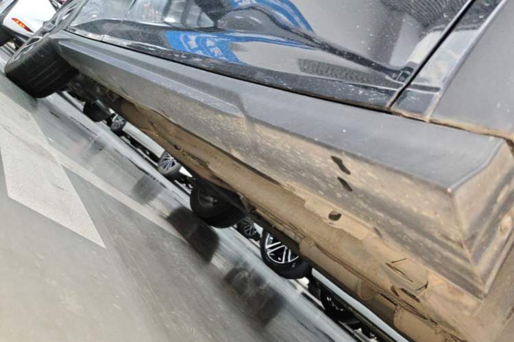 Used Dongfeng Aeolus Yixuan GS 2021 230T Automatic Zuiyao Wushu Edition Right Side Sill