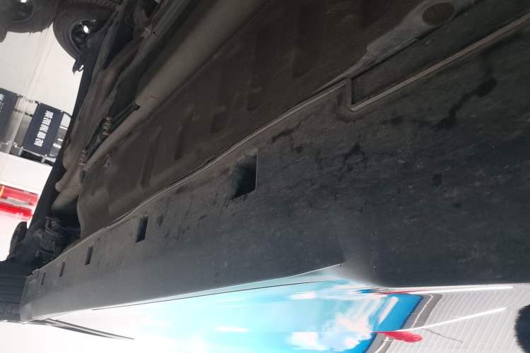 Used Dongfeng Aeolus Yixuan GS 2021 230T Automatic Zuiyao Wushu Edition Right Side Sill