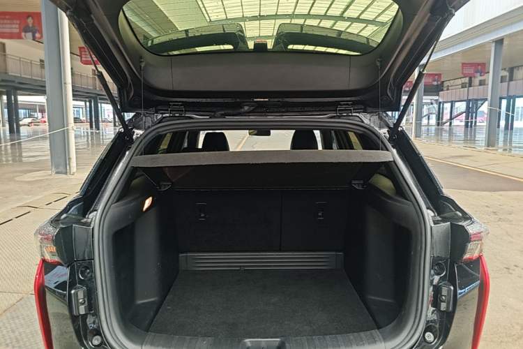 Used Dongfeng Aeolus Yixuan GS 2021 230T Automatic Zuiyao Wushu Edition Trunk