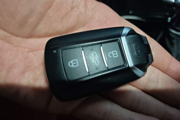 Used Dongfeng Aeolus Yixuan GS 2021 230T Automatic Star-Chasing Warrior Edition Vehicle Key