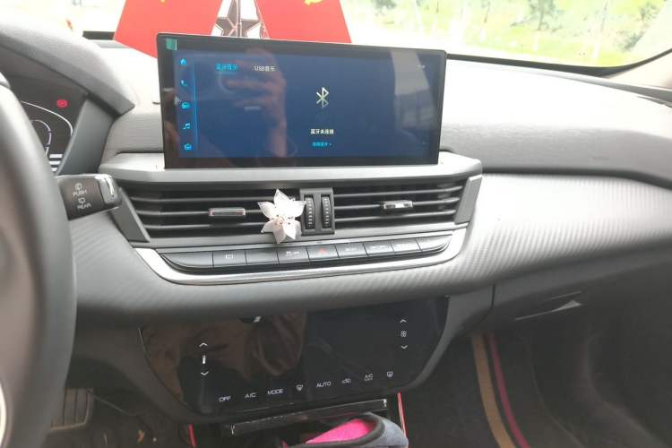 Used Dongfeng Aeolus Yixuan GS 2021 230T Automatic Chasing the Moon Edition Audio And AC Panel