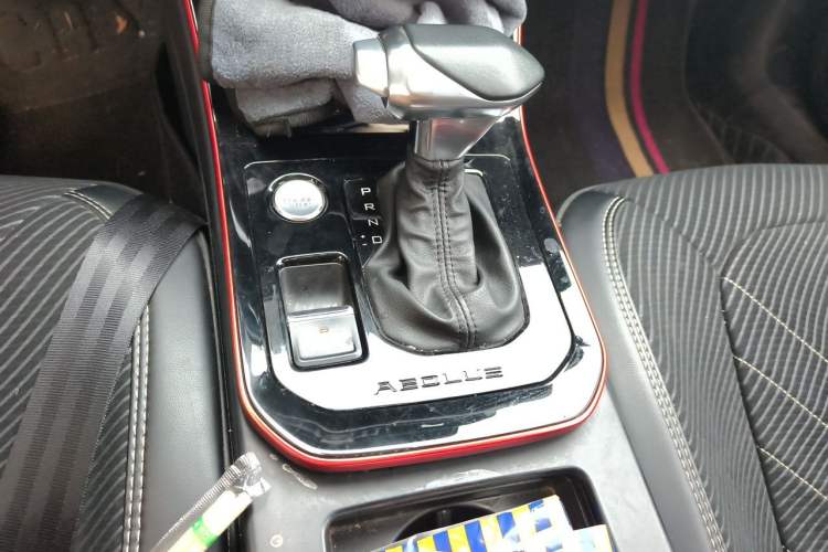 Used Dongfeng Aeolus Yixuan GS 2021 230T Automatic Chasing the Moon Edition Gear Lever