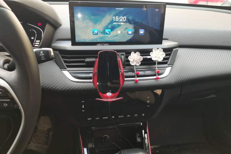 Used Dongfeng Aeolus Yixuan GS 2021 230T Automatic Chasing the Moon Edition Audio And AC Panel