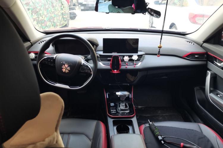 Used Dongfeng Aeolus Yixuan GS 2021 230T Automatic Chasing the Moon Edition Center Console