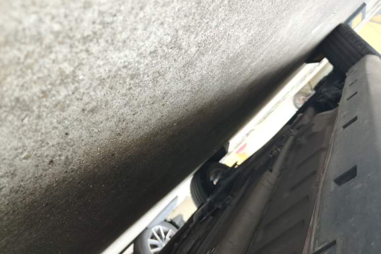 Used Dongfeng Aeolus Yixuan GS 2021 230T Automatic Chasing the Moon Edition Chassis Front Right