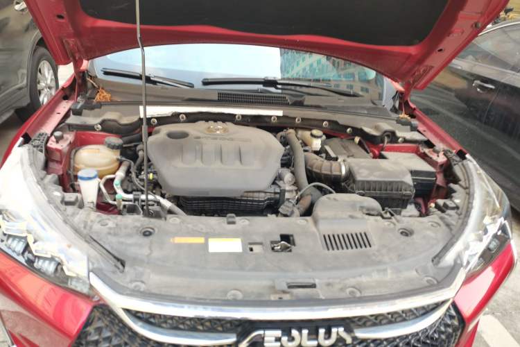 Used Dongfeng Aeolus Yixuan GS 2021 230T Automatic Chasing the Moon Edition Engine Bay