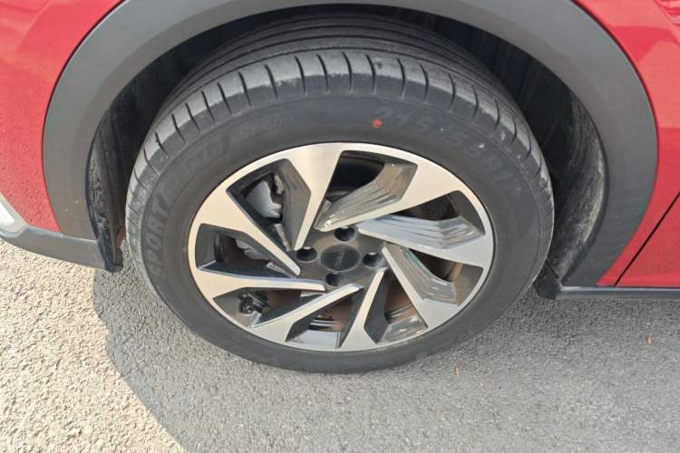 Used Dongfeng Aeolus Yixuan GS 2021 230T Automatic Star-Chasing Edition Left Front Wheel Hub
