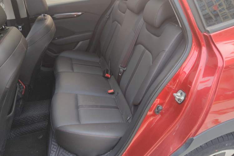 Used Dongfeng Aeolus Yixuan GS 2021 230T Automatic Star-Chasing Edition Left Rear Seat