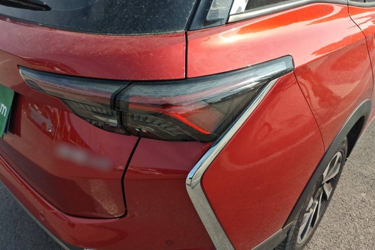 Used Dongfeng Aeolus Yixuan GS 2021 230T Automatic Star-Chasing Edition Right Rear Taillight