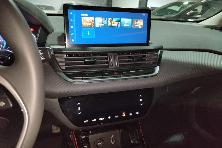 Used Dongfeng Aeolus Yixuan GS 2021 230T Automatic Star-Chasing Edition Audio And AC Panel