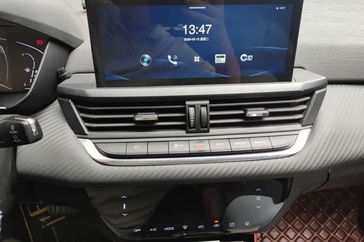 Used Dongfeng Aeolus Yixuan GS 2021 230T Automatic Star-Chasing Edition Audio And AC Panel