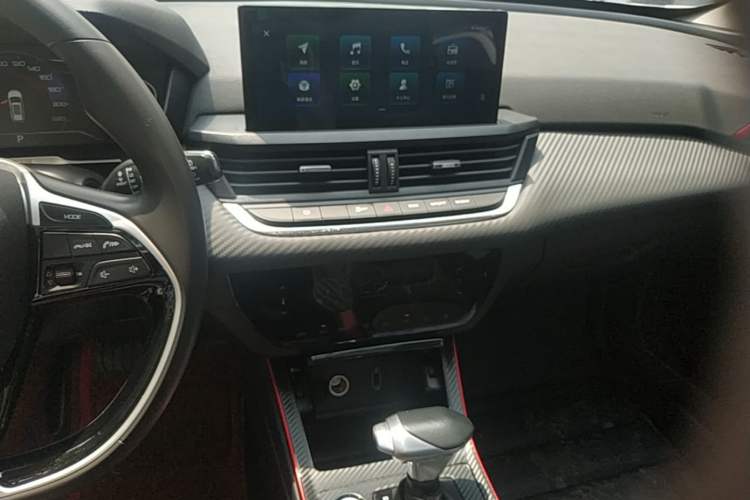 Used Dongfeng Aeolus Yixuan GS 2021 230T Automatic Star-Chasing Edition Audio And AC Panel