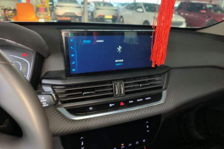 Used Dongfeng Aeolus Yixuan GS 2021 230T Automatic Star-Chasing Edition Audio And AC Panel