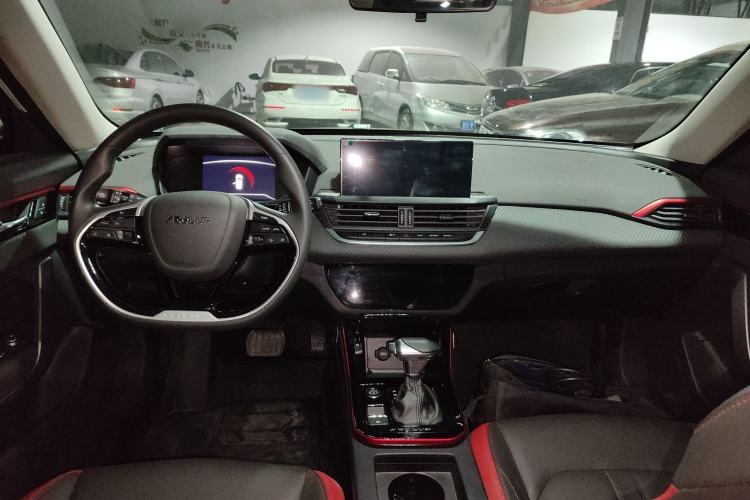 Used Dongfeng Aeolus Yixuan GS 2021 230T Automatic Star-Chasing Edition Center Console