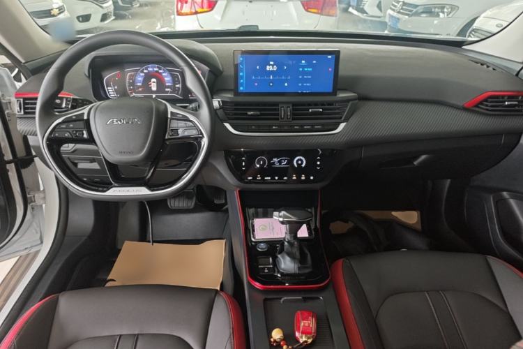 Used Dongfeng Aeolus Yixuan GS 2021 230T Automatic Star-Chasing Edition Center Console