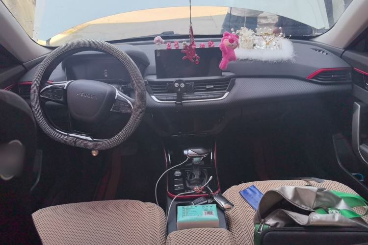 Used Dongfeng Aeolus Yixuan GS 2021 230T Automatic Star-Chasing Edition Center Console