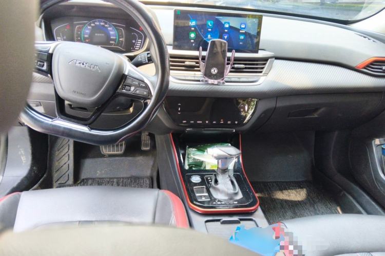 Used Dongfeng Aeolus Yixuan GS 2021 230T Automatic Star-Chasing Edition Center Console