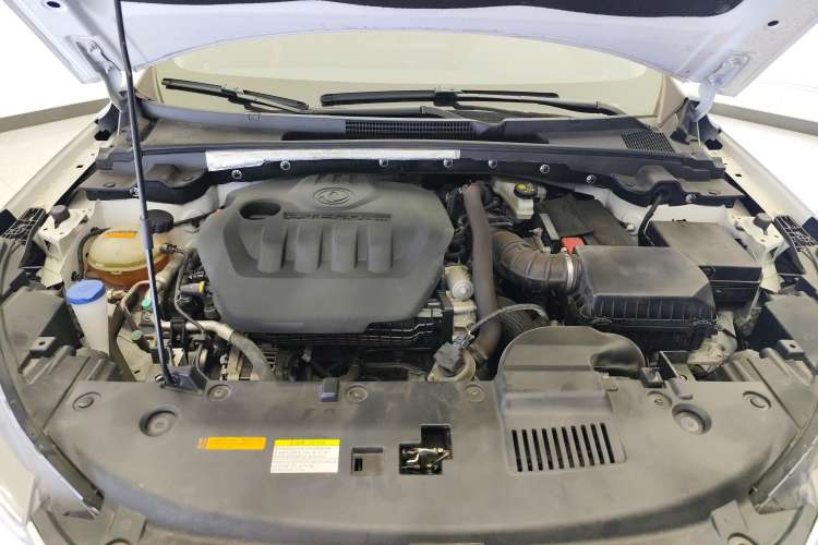 Used Dongfeng Aeolus Yixuan GS 2021 230T Automatic Star-Chasing Edition Engine Bay