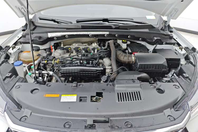 Used Dongfeng Aeolus Yixuan GS 2021 230T Automatic Star-Chasing Edition Engine Bay