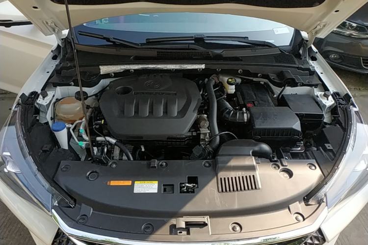 Used Dongfeng Aeolus Yixuan GS 2021 230T Automatic Star-Chasing Edition Engine Bay