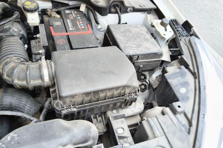 Used Dongfeng Aeolus Yixuan GS 2021 230T Automatic Star-Chasing Edition Engine Bay Left