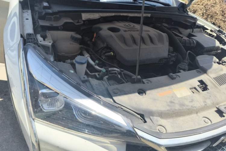 Used Dongfeng Aeolus Yixuan GS 2021 230T Automatic Chasing the Moon Edition Engine Bay Right