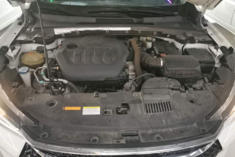 Used Dongfeng Aeolus Yixuan GS 2021 230T Automatic Star-Chasing Edition Engine Bay