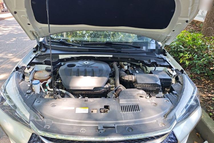 Used Dongfeng Aeolus Yixuan GS 2021 230T Automatic Star-Chasing Edition Engine Bay