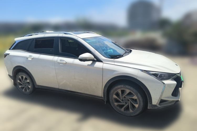 Used Dongfeng Aeolus Yixuan GS 2021 230T Automatic Chasing the Moon Edition Front Right 45 Deg