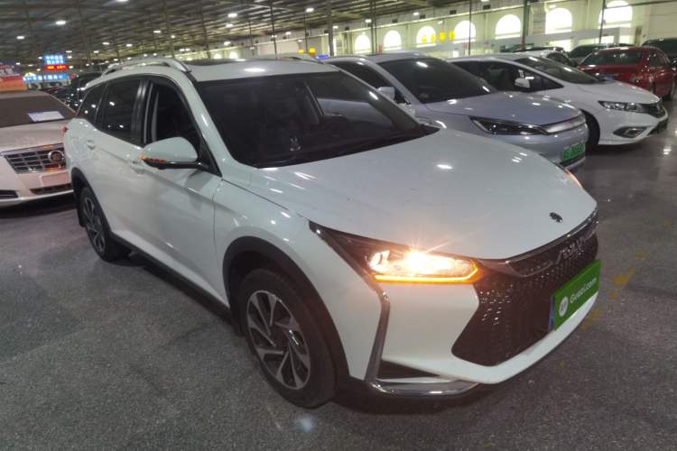 Used Dongfeng Aeolus Yixuan GS 2021 230T Automatic Star-Chasing Edition Front Right 45 Deg