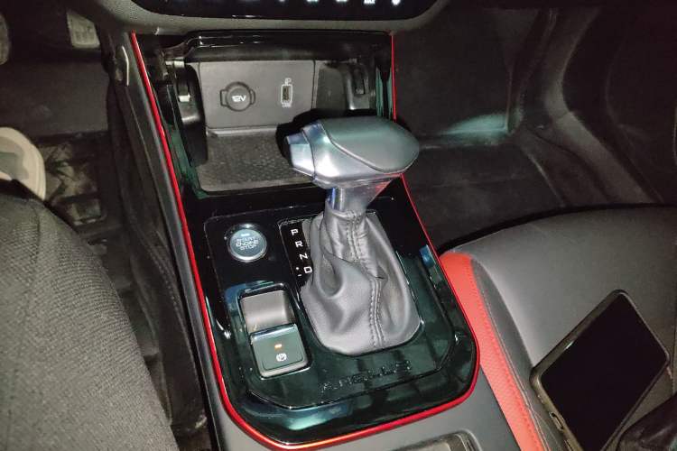 Used Dongfeng Aeolus Yixuan GS 2021 230T Automatic Star-Chasing Edition Gear Lever