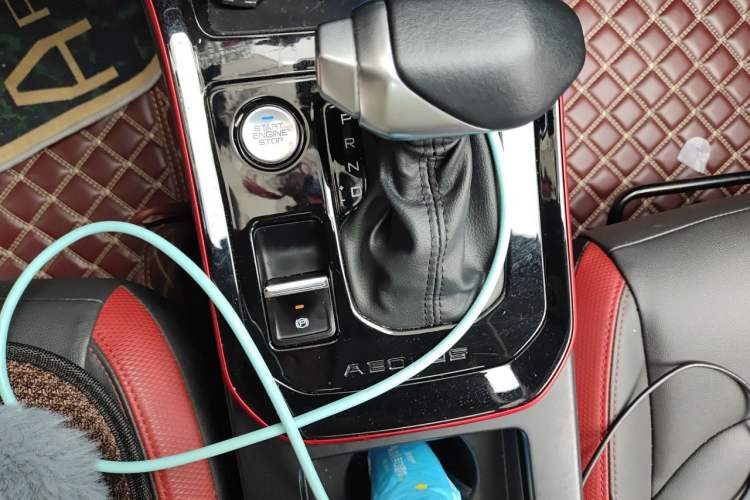 Used Dongfeng Aeolus Yixuan GS 2021 230T Automatic Star-Chasing Edition Gear Lever