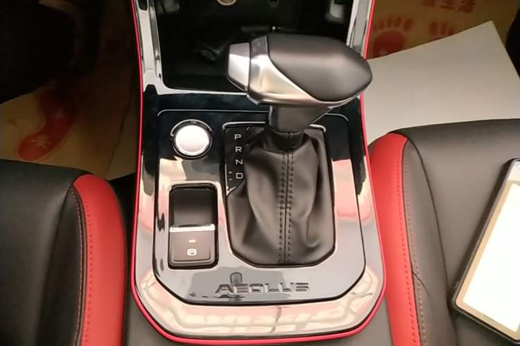 Used Dongfeng Aeolus Yixuan GS 2021 230T Automatic Star-Chasing Edition Gear Lever