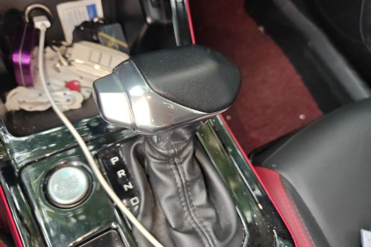 Used Dongfeng Aeolus Yixuan GS 2021 230T Automatic Star-Chasing Edition Gear Lever