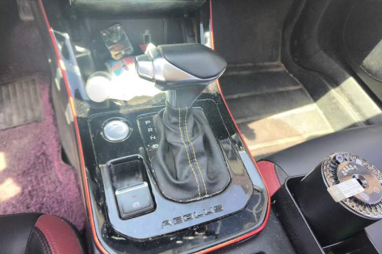 Used Dongfeng Aeolus Yixuan GS 2021 230T Automatic Chasing the Moon Edition Gear Lever