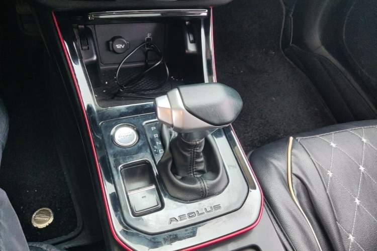 Used Dongfeng Aeolus Yixuan GS 2021 230T Automatic Star-Chasing Edition Gear Lever