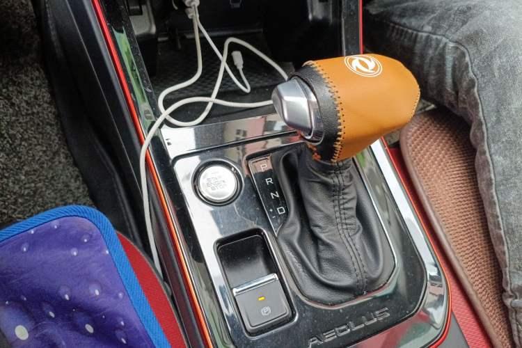 Used Dongfeng Aeolus Yixuan GS 2021 230T Automatic Star-Chasing Edition Gear Lever
