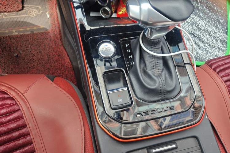Used Dongfeng Aeolus Yixuan GS 2021 230T Automatic Star-Chasing Edition Gear Lever