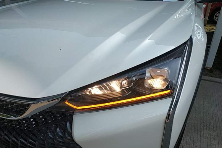 Used Dongfeng Aeolus Yixuan GS 2021 230T Automatic Star-Chasing Edition Left Front Headlight