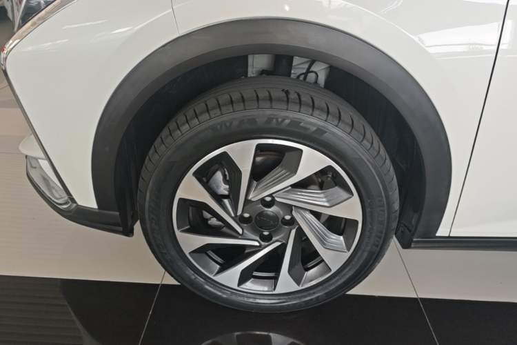 Used Dongfeng Aeolus Yixuan GS 2021 230T Automatic Star-Chasing Edition Left Front Wheel Hub
