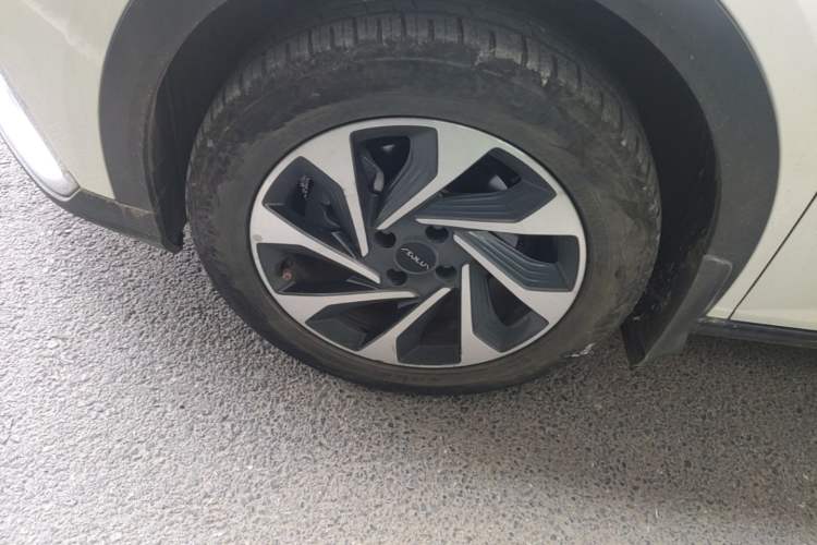 Used Dongfeng Aeolus Yixuan GS 2021 230T Automatic Star-Chasing Edition Left Front Wheel Hub