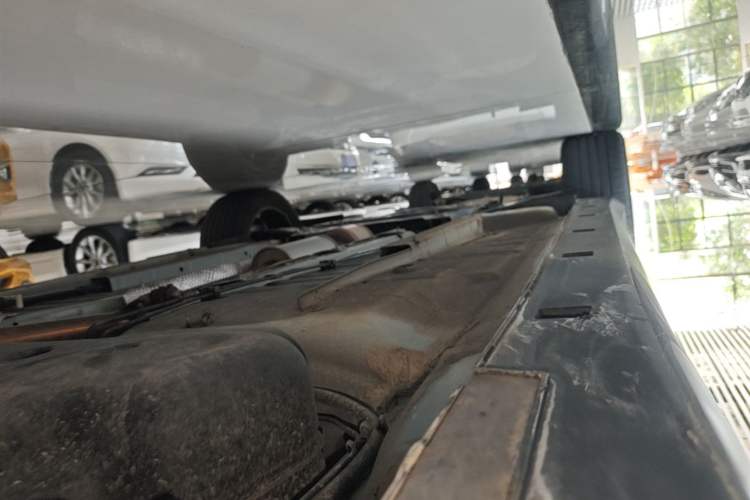 Used Dongfeng Aeolus Yixuan GS 2021 230T Automatic Star-Chasing Edition Left Side Sill