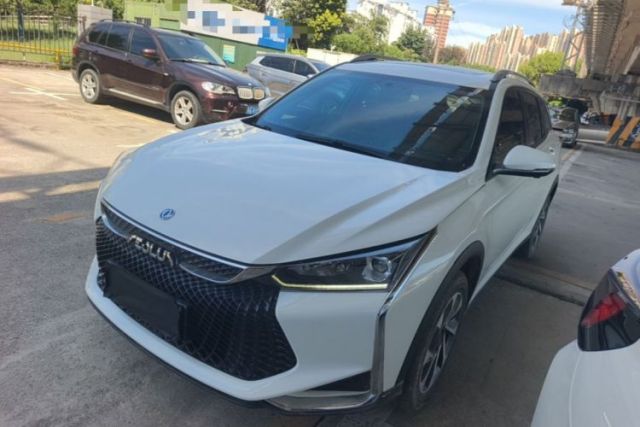 Ojetý Dongfeng Aeolus Yixuan GS 2021 230T Automatic Star-Chasing Edition