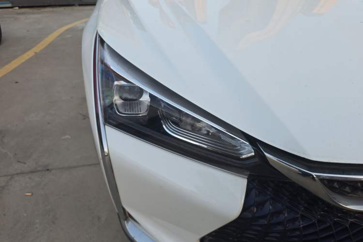 Used Dongfeng Aeolus Yixuan GS 2021 230T Automatic Star-Chasing Edition Right Front Headlight