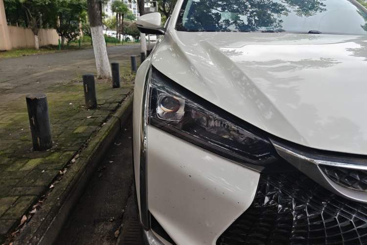 Used Dongfeng Aeolus Yixuan GS 2021 230T Automatic Star-Chasing Edition Right Front Headlight