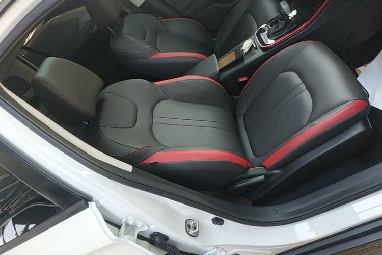 Used Dongfeng Aeolus Yixuan GS 2021 230T Automatic Star-Chasing Edition Right Front Seat