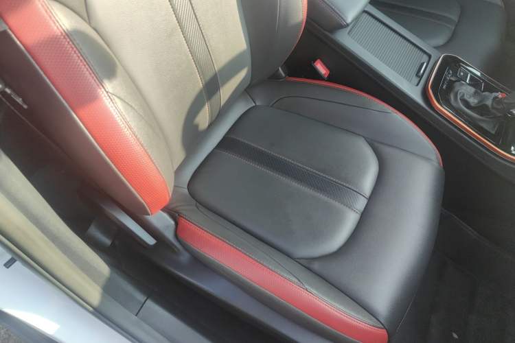 Used Dongfeng Aeolus Yixuan GS 2021 230T Automatic Star-Chasing Edition Right Front Seat